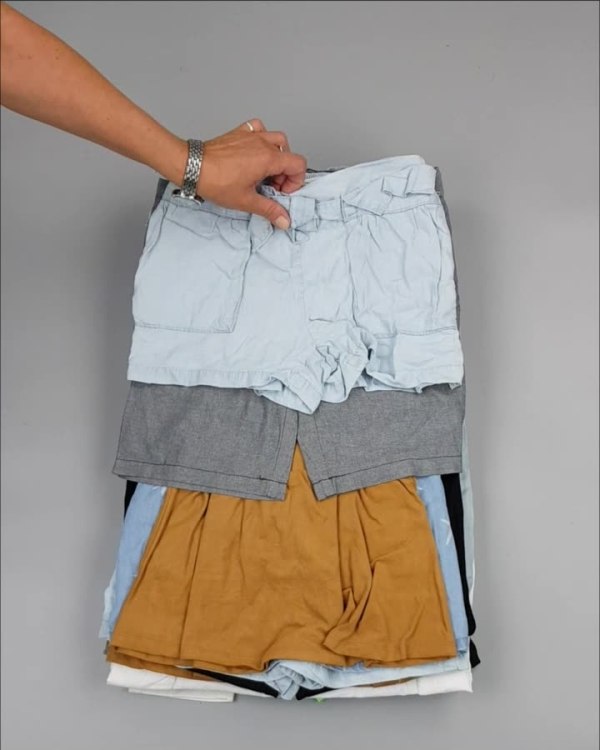 Фотография  799 - CUBUS детский микс лето (Children CUBUS mix)#15 кг, ЛОТ №2511 оптом в Москве и Московской области