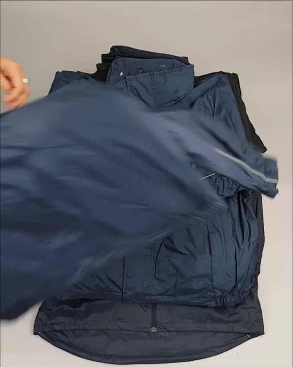 Фотография  552 - Куртки СПОРТ СТОК дети#10 кг , Лот№ 2641 оптом в Москве и Московской области