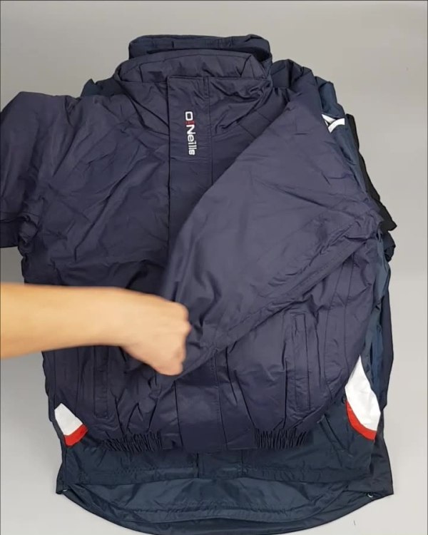 Фотография  305 - Куртки СПОРТ СТОК дети#10 кг , Лот№ 2641 оптом в Москве и Московской области