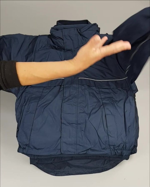 Фотография  843 - Куртки СПОРТ СТОК дети#10 кг , Лот№ 2642 оптом в Москве и Московской области