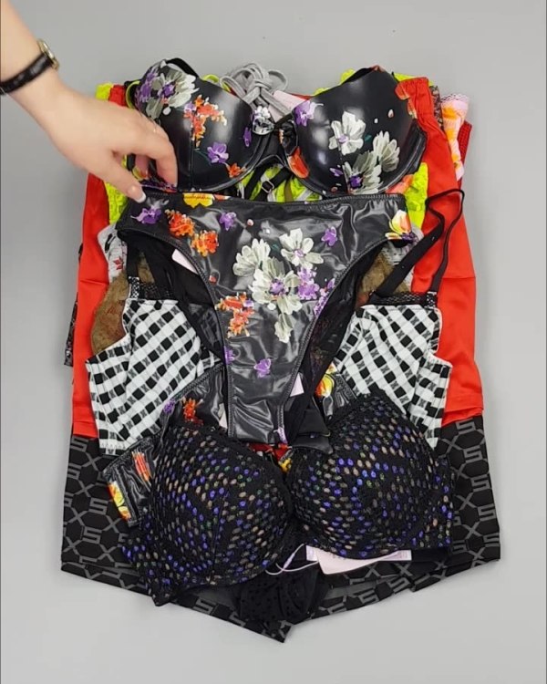 Фотография  675 - Нижнее белье Savage#50 шт, ЛОТ №4042 оптом в Москве и Московской области