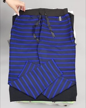 Фотография  367 - CIRCUS mix #11,8 кг, ЛОТ №4284 оптом в Москве и Московской области