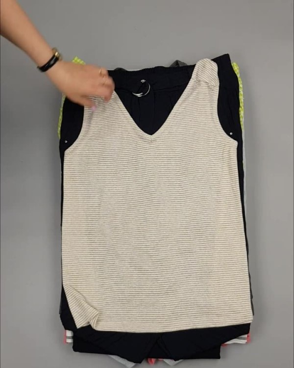 Фотография  111 - NEXT Summer Women mix#15 кг, ЛОТ №4436 оптом в Москве и Московской области