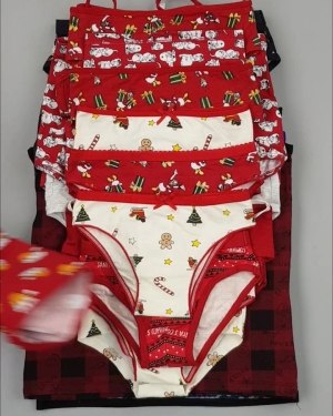 Фотография  881 - Нижнее белье CALZEDONIA дети#40 шт, ЛОТ №4445 оптом в Москве и Московской области