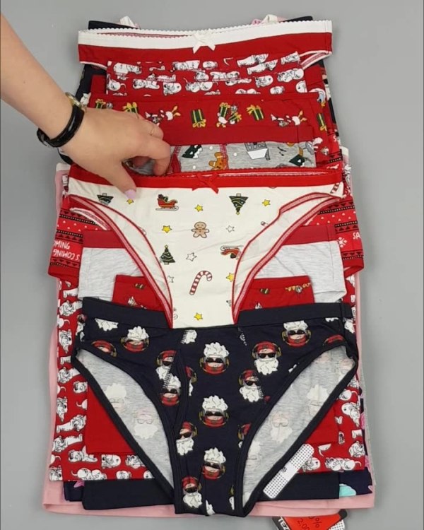 Фотография  381 - Нижнее белье CALZEDONIA дети#40 шт, ЛОТ №4446 оптом в Москве и Московской области