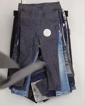 Фотография  558 - Брюки, джинсы дети C&A #5 кг, ЛОТ №5461 оптом в Москве и Московской области