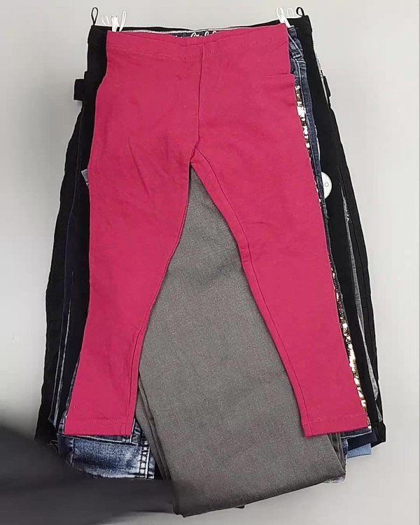 Фотография  413 - Брюки, джинсы дети C&A #5 кг, ЛОТ №5462 оптом в Москве и Московской области