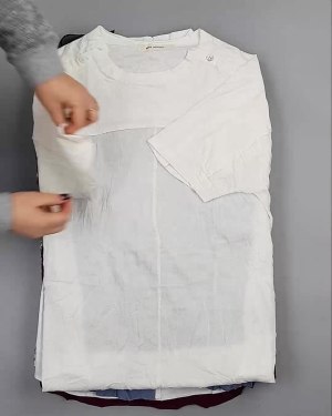 Фотография  605 - Блузки Корея#20 шт, ЛОТ №5621 оптом в Москве и Московской области