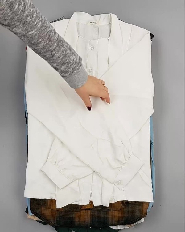 Фотография  773 - Блузки Корея#20 шт, ЛОТ №5622 оптом в Москве и Московской области