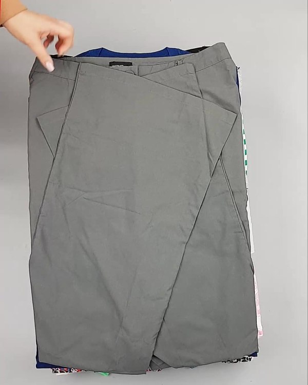 Фотография  823 - Англия СТОК лето#15 кг, ЛОТ №6002 оптом в Москве и Московской области