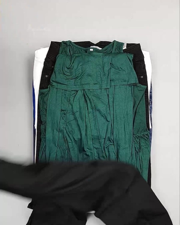 Фотография  866 - Англия СТОК лето#15 кг, ЛОТ №6005 оптом в Москве и Московской области