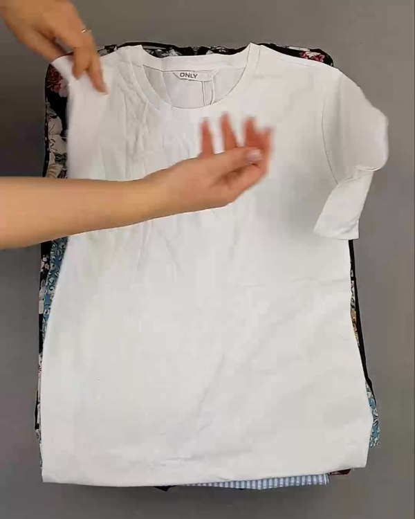 Фотография  434 - BESTSELLER WOMEN Summer mix#15 кг, ЛОТ №6017 оптом в Москве и Московской области