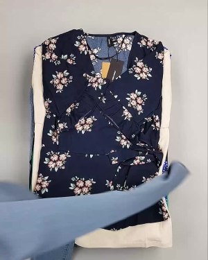 Фотография  214 - DK, Bestseller Summer mix#50 кг, ЛОТ №6186 оптом в Москве и Московской области