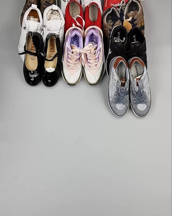 Фотография  138 - Обувь СТОК дети лето#15,7 кг, ЛОТ №6188 оптом в Москве и Московской области