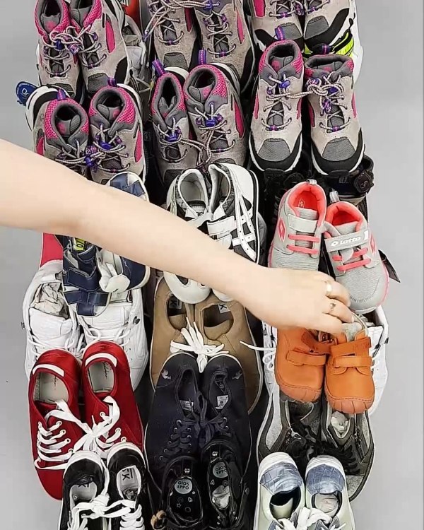 Фотография  373 - Обувь СТОК дети лето#15,7 кг, ЛОТ №6189 оптом в Москве и Московской области