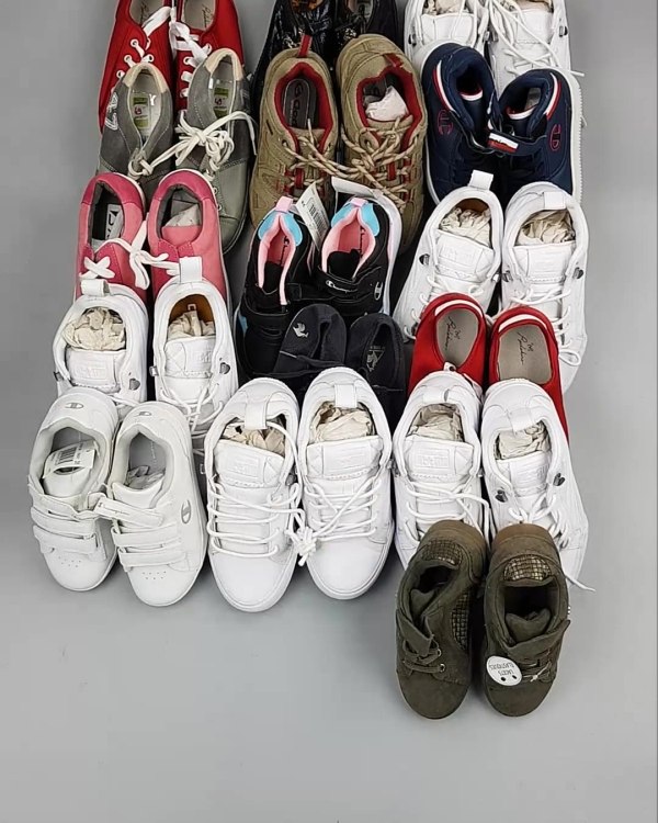 Фотография  415 - Обувь СТОК дети лето#15,2 кг, ЛОТ №6190 оптом в Москве и Московской области