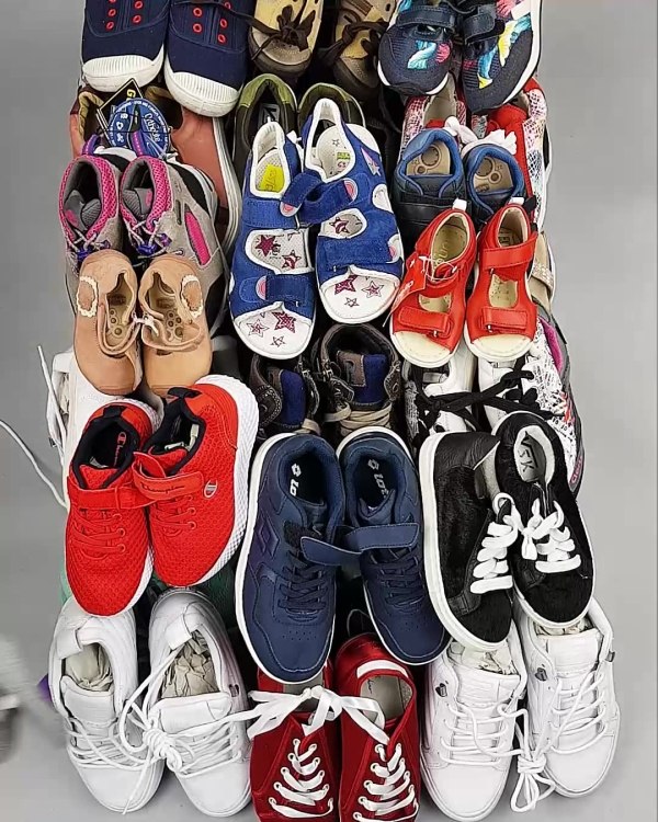 Фотография  139 - Обувь СТОК дети лето#15,4 кг, ЛОТ №6191 оптом в Москве и Московской области