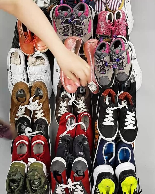 Фотография  976 - Обувь СТОК дети лето#15,4 кг, ЛОТ №6192 оптом в Москве и Московской области