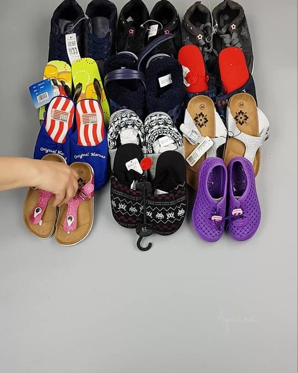 Фотография  833 - Обувь детская СТОК Summer#7,85 кг, ЛОТ №6196 оптом в Москве и Московской области