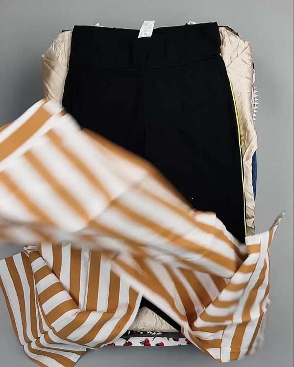 Фотография  450 - CALZEDONIA лето mix#50 шт, ЛОТ №6366 оптом в Москве и Московской области