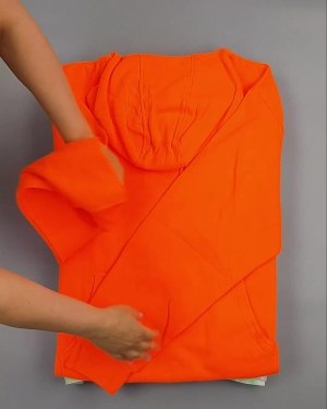 Фотография  648 - Толстовки СТОК CAN 0424#10 кг, ЛОТ №6425 оптом в Москве и Московской области