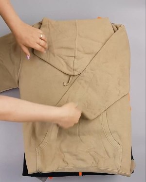 Фотография  103 - Толстовки СТОК CAN 0424#10 кг, ЛОТ №6425 оптом в Москве и Московской области