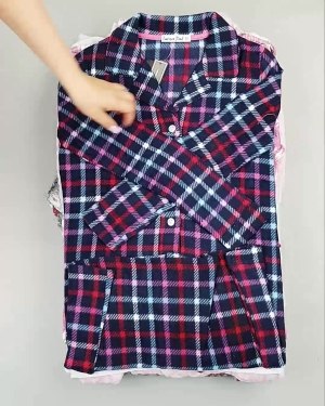 Фотография  791 - Домашняя одежда CAN#10 кг, ЛОТ №6482 оптом в Москве и Московской области