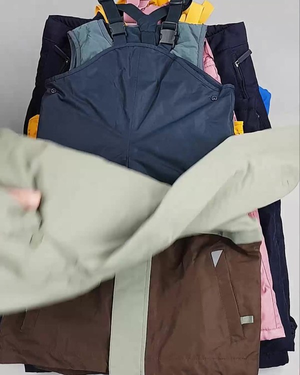 Фотография  957 - Верхняя одежда TCM kids 074#7 кг, ЛОТ №6678 оптом в Москве и Московской области