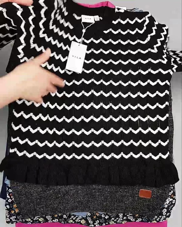 Фотография  827 - ДАНИЯ Winter mix 24#15 кг, ЛОТ №6708 оптом в Москве и Московской области