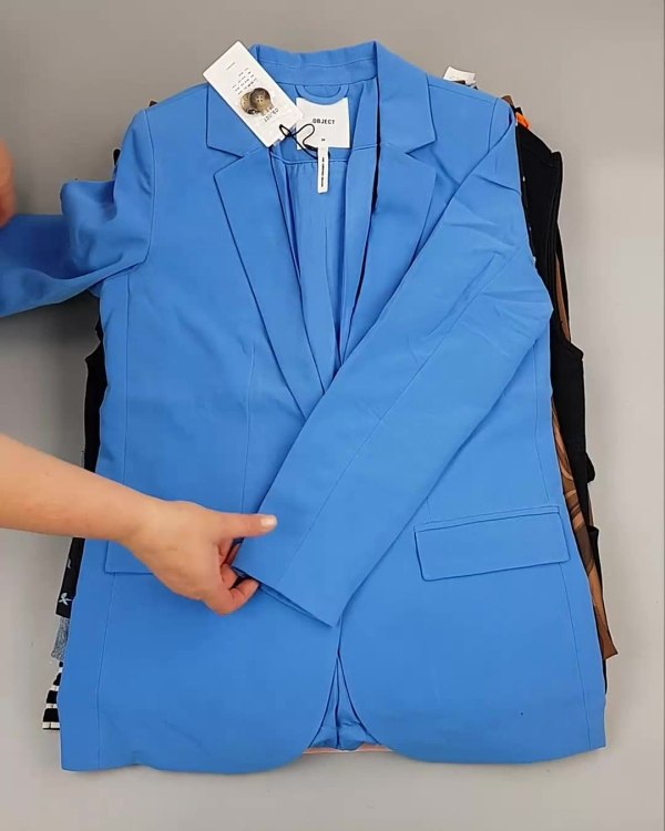 Фотография  393 - ДАНИЯ Summer mix 24#15 кг, ЛОТ №6730 оптом в Москве и Московской области