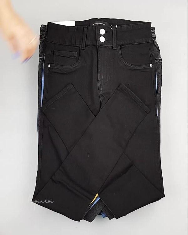 Фотография  404 - Джинсы женские Дания#10 кг, ЛОТ №6764 оптом в Москве и Московской области