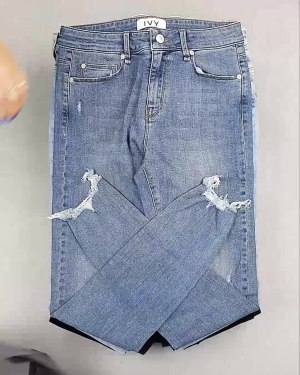 Фотография  589 - Джинсы женские Дания#10 кг, ЛОТ №6764 оптом в Москве и Московской области