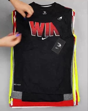 Фотография  304 - Футболки детские NIKE CAN 084#5 кг, ЛОТ №6862 оптом в Москве и Московской области