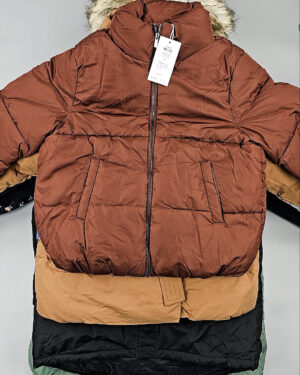 Купить Верхняя одежда VILA#10 кг, ЛОТ №6823 оптом в Москве и Московской области