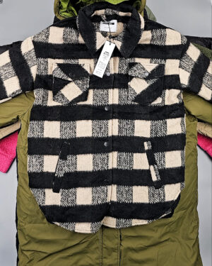 Купить Верхняя одежда BESTSELLER Дания#12 кг, ЛОТ №5189 оптом в Москве и Московской области