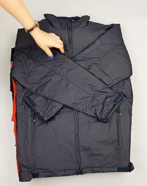 Фотография  331 - Ветровки CAN 084#10 кг, ЛОТ №6939 оптом в Москве и Московской области