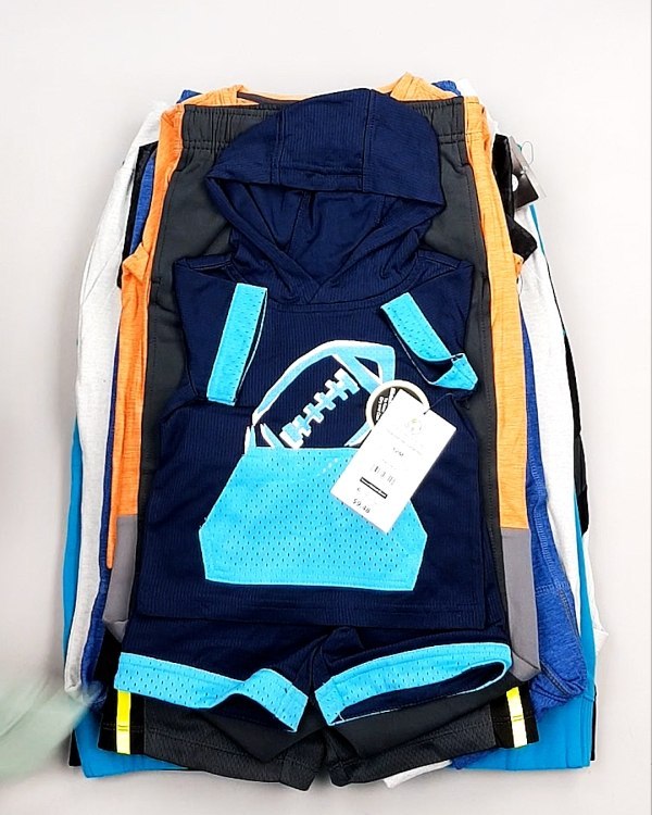 Фотография  684 - Спортивные костюмы дети CAN#6 кг оптом в Москве и Московской области