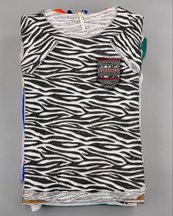 Фотография  371 - Cream Футболки поло женские#25 кг оптом в Москве и Московской области