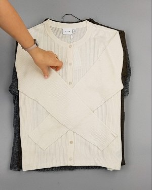 Фотография  622 - Кардиганы VILA W 104#7 кг, ЛОТ №7155 оптом в Москве и Московской области