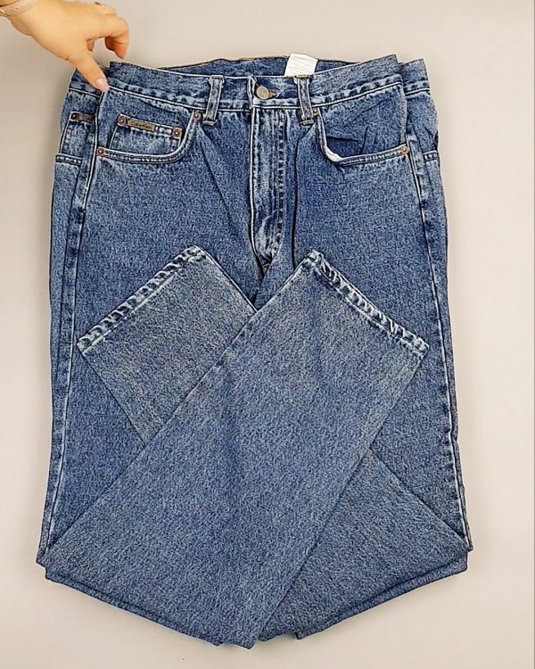 Фотография  186 - Джинсы CALVIN KLEIN муж #7,6 кг, ЛОТ №7020 оптом в Москве и Московской области