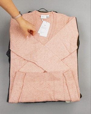 Фотография  520 - Кардиганы VILA W 104#7 кг, ЛОТ №7155 оптом в Москве и Московской области