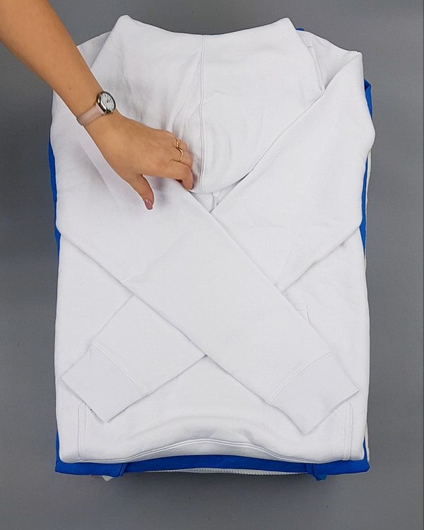 Фотография  555 - HOODIE CAN 084#10 кг, ЛОТ №7033 оптом в Москве и Московской области