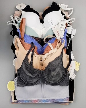 Фотография  426 - Нижнее белье TRIUMPH 104#33 шт, ЛОТ №7136 оптом в Москве и Московской области