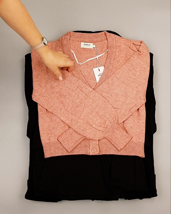 Фотография  576 - ONLY Winter mix 104#15 кг, ЛОТ №7182 оптом в Москве и Московской области