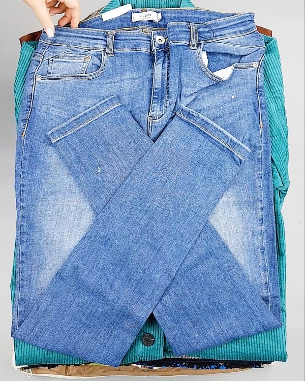 Фотография  432 - B.YOUNG Winter mix 104#15 кг, ЛОТ №7171 оптом в Москве и Московской области