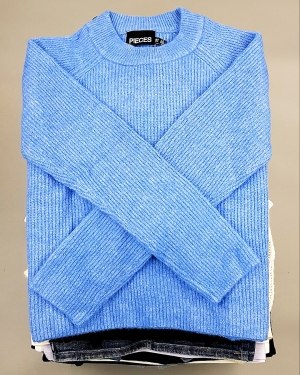 Купить PIECES Winter mix 104#15 кг, ЛОТ №7378 оптом в Москве и Московской области