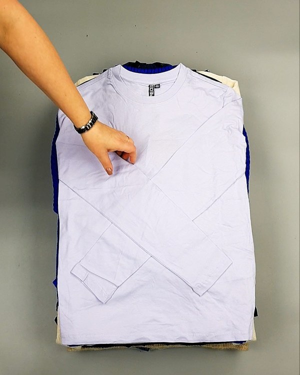 Фотография  299 - Bestseller Winter mix 104#15 кг, ЛОТ №7347 оптом в Москве и Московской области