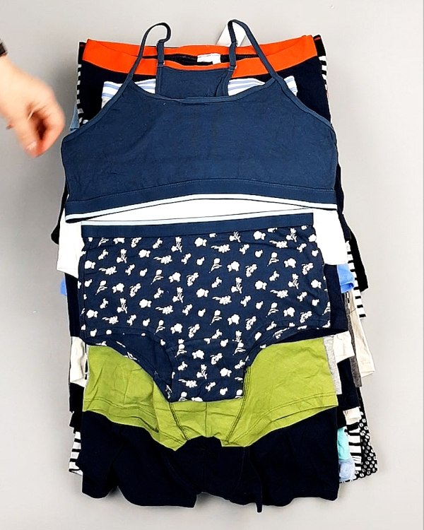 Фотография  812 - Нижнее белье TCM Kids 074#5 кг, ЛОТ №7398 оптом в Москве и Московской области