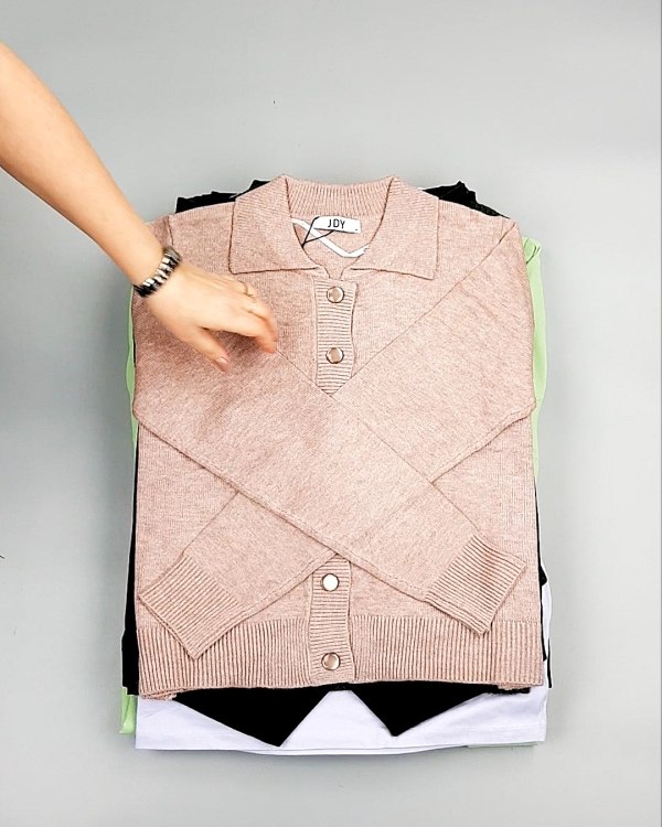 Фотография  868 - Bestseller Winter mix 104#15 кг, ЛОТ №7346 оптом в Москве и Московской области