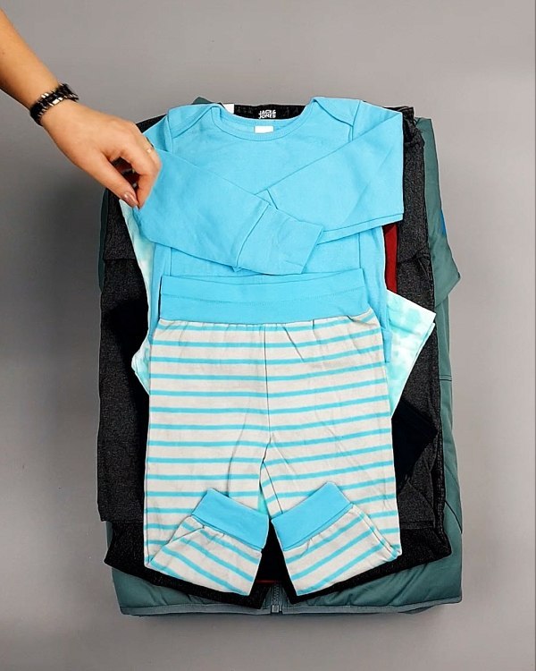 Фотография  999 - BRAND STOCK Kids Winter#10 кг, ЛОТ №7386 оптом в Москве и Московской области